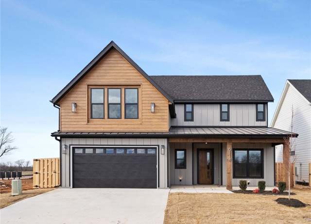 Property at 6114 S 40th Pl, Rogers, AR 72758, 4 beds, 3.5 baths