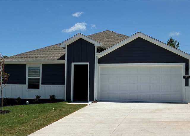 Property at 102 NW Granny Smith St, Highfill, AR 72734, 3 beds, 2 baths