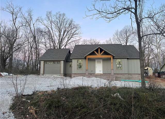 Property at 24 Coalburn Dr, Bella Vista, AR 72715, 2 beds, 2 baths
