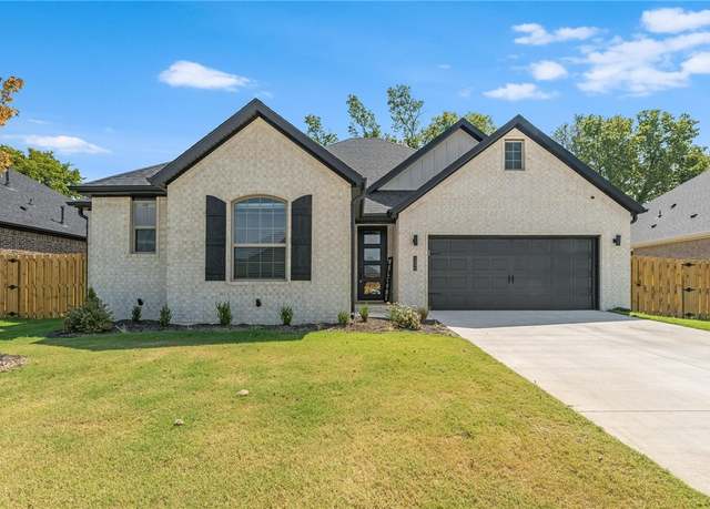 Property at 1306 Christman St, Pea Ridge, AR 72751, 4 beds, 2 baths