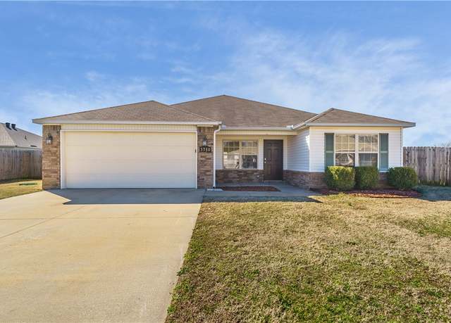 Property at 3750 Alliance Dr, Springdale, AR 72764, 4 beds, 2 baths