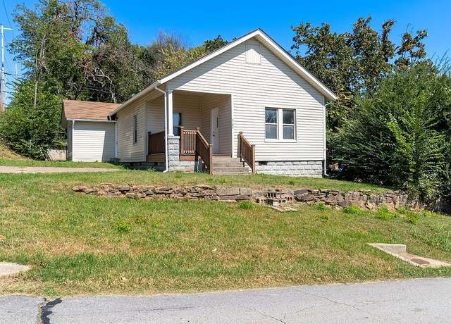 Property at 1901 S Y St, Fort Smith, AR 72901, 3 beds, 1 bath