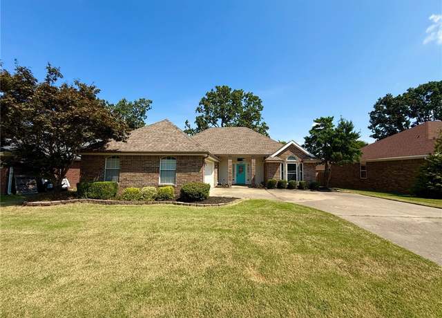 Property at 3801 W Cedar St, Rogers, AR 72756, 3 beds, 2 baths