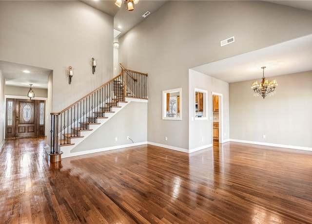 Property at 19 S Purfleet Dr, Bella Vista, AR 72715, 3 beds, 2.5 baths
