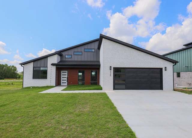 Property at 4945 Weeping Willow Ave, Springdale, AR 72764, 3 beds, 2 baths