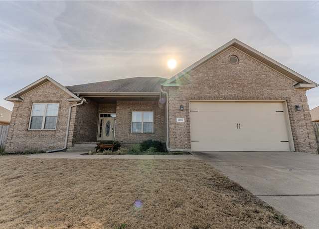 Property at 1251 Cavalry Ln, Prairie Grove, AR 72753, 3 beds, 2 baths
