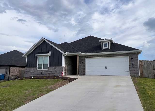 Property at 5909 SW Macasin Ave, Bentonville, AR 72713, 3 beds, 2 baths