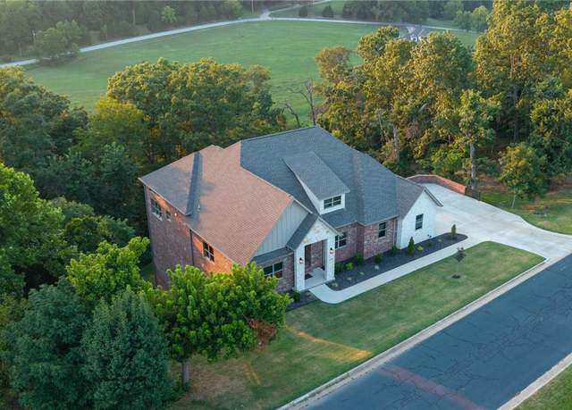 Property at 2808 Palisades Cir, Bentonville, AR 72712, 4 beds, 4.5 baths