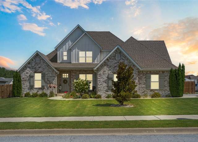 Property at 1711 Grace Pl, Bentonville, AR 72713, 4 beds, 3.5 baths