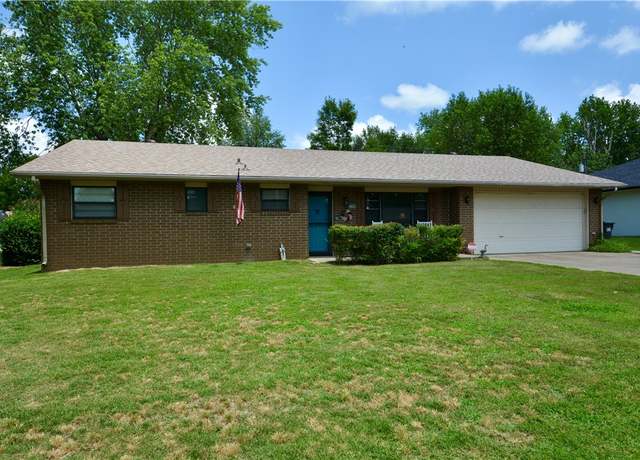 Property at 2306 Ina Ave, Springdale, AR 72762, 3 beds, 2 baths