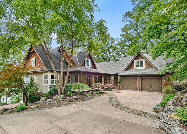 Property at 150 Jackson Cove Cres, Eureka Springs, AR 72631, 3 beds, 4.5 baths