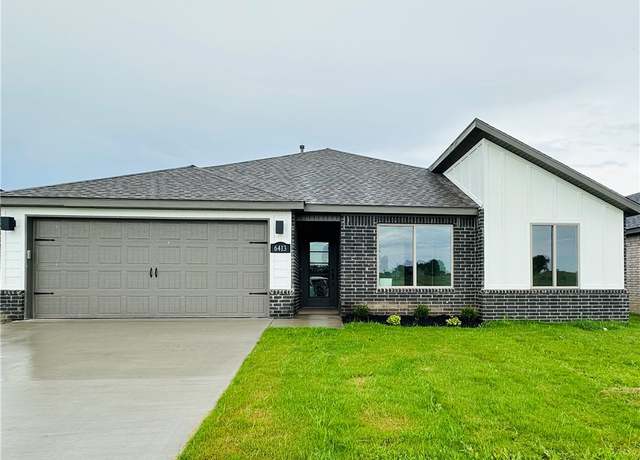 Property at 6413 NW Harley St, Bentonville, AR 72713, 3 beds, 2 baths