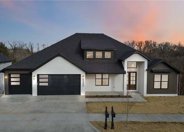 Property at 2205 NE Steinbeck Dr, Bentonville, AR 72712, 5 beds, 4 baths