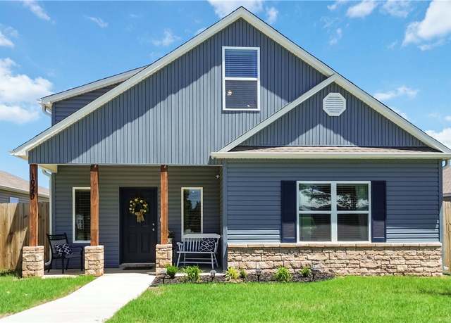 Property at 1026 S Morningside, Fayetteville, AR 72701, 3 beds, 3 baths