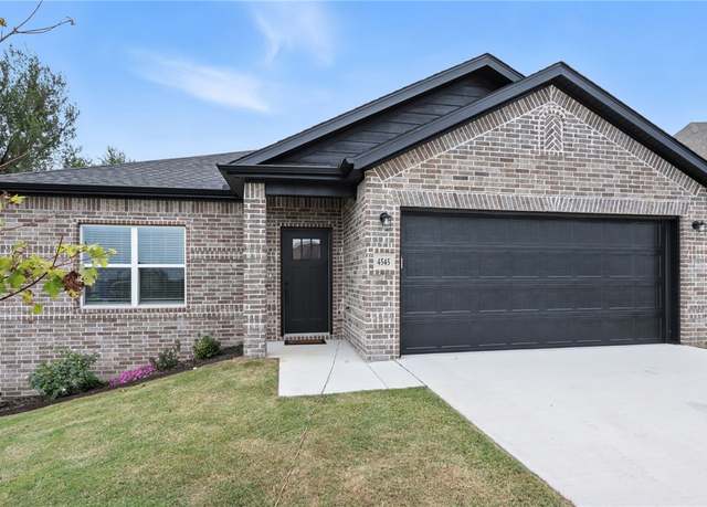 Property at 4545 Gibson St, Springdale, AR 72762, 4 beds, 2.5 baths