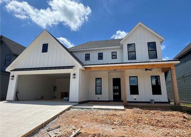 Property at 4112 Erin Dr, Rogers, AR 72758, 4 beds, 3 baths