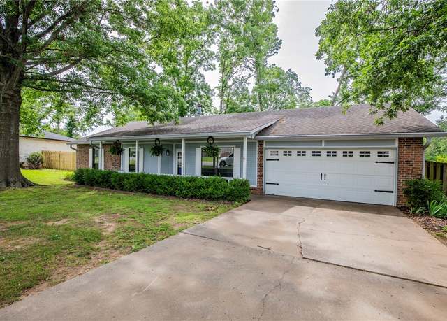 Property at 707 Turtle Creek Dr, Rogers, AR 72756, 3 beds, 2 baths