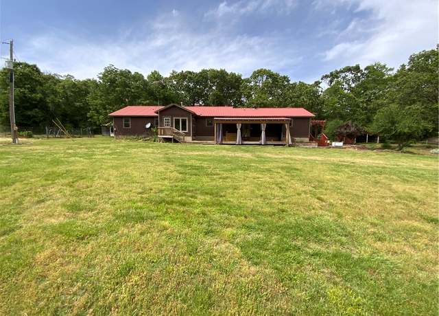 Property at 20053 Pug Gayer Rd, Fayetteville, AR 72703, 3 beds, 2 baths