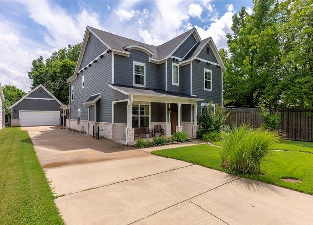 Property at 223 E Prospect St, Fayetteville, AR 72701, 4 beds, 3.5 baths