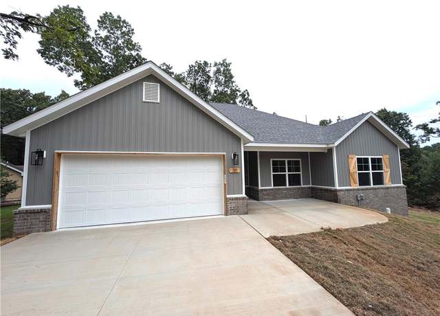 Property at 30 Selland Dr, Bella Vista, AR 72715, 3 beds, 2 baths