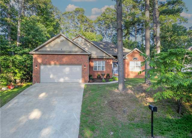 Property at 3 Burford Ln, Bella Vista, AR 72714, 3 beds, 2 baths