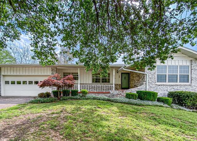 Property at 409 Skyline Dr, Harrison, AR 72601, 4 beds, 2 baths