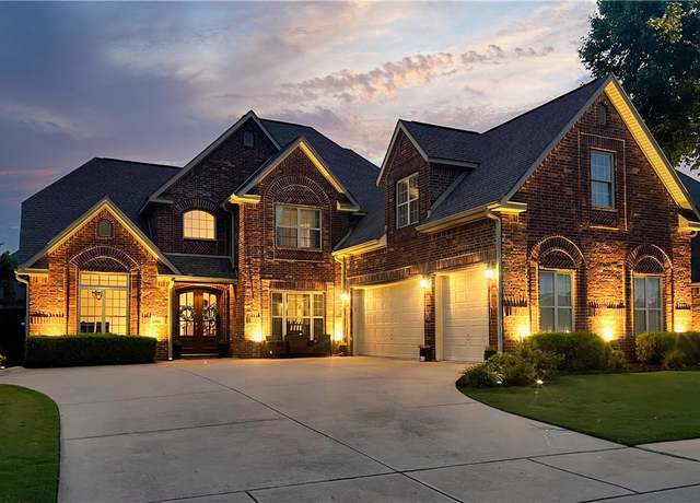 Property at 5000 SW Blaire Mont Rd, Bentonville, AR 72713, 4 beds, 3.5 baths
