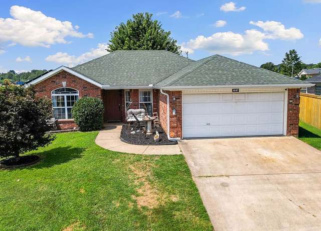 Property at 1057 Applewood Cir, Centerton, AR 72719, 3 beds, 2 baths