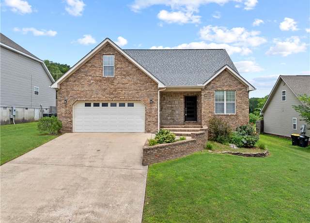 Property at 3021 Tori Dr, Harrison, AR 72601, 4 beds, 2.5 baths