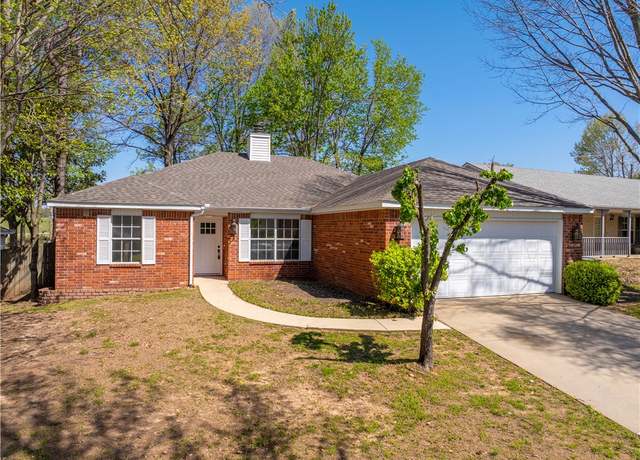Property at 1740 Oxford Pl, Springdale, AR 72764, 3 beds, 2 baths