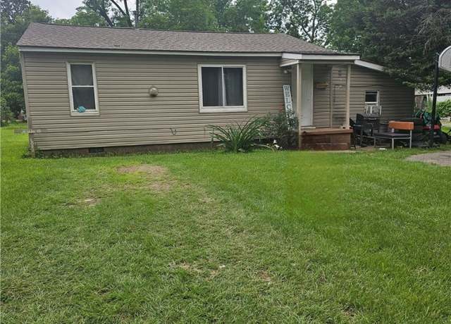 Property at 605 3rd St, Dardanelle, AR 72834, 3 beds, 1 bath