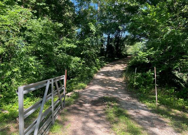 Property at 2761 Patterson Rd, Pea Ridge, AR 72751, 3 beds, 2 baths
