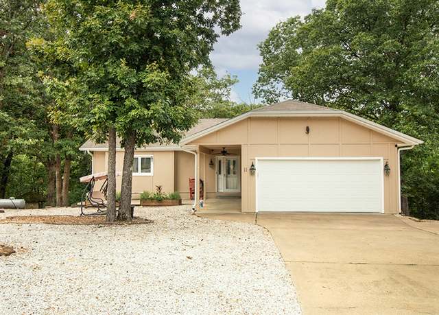Property at 11 Halifax Ln, Bella Vista, AR 72714, 3 beds, 3 baths
