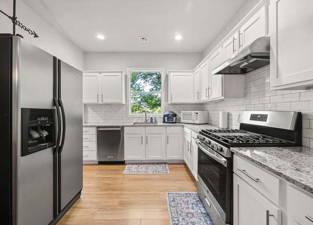 Property at 213 N West Ave, Lincoln, AR 72744, 2 beds, 2 baths