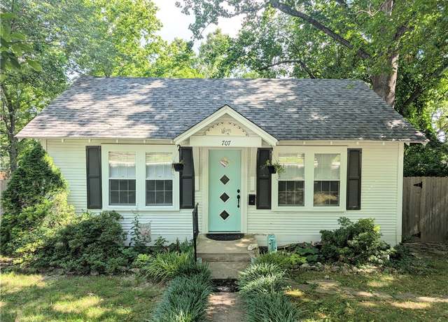 Property at 707 W South Ave, Harrison, AR 72601, 2 beds, 1 bath