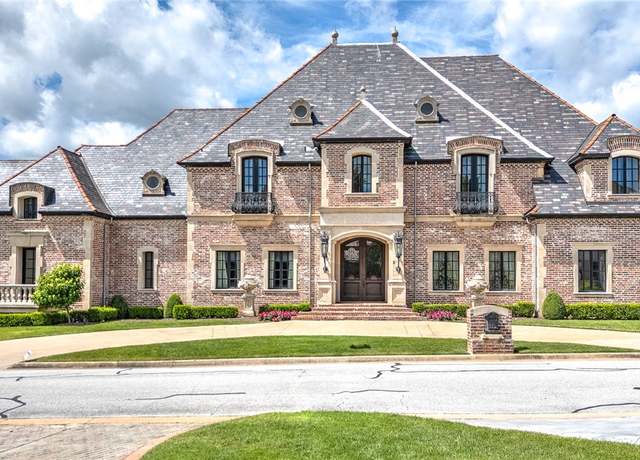 Property at 2 S Samoset Ct, Rogers, AR 72758, 5 beds, 7.5 baths