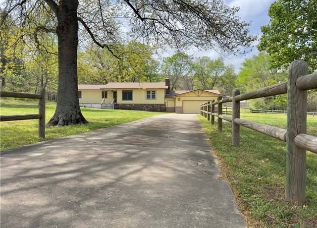 Property at 16291 Highway 265, West Fork, AR 72774, 3 beds, 2 baths