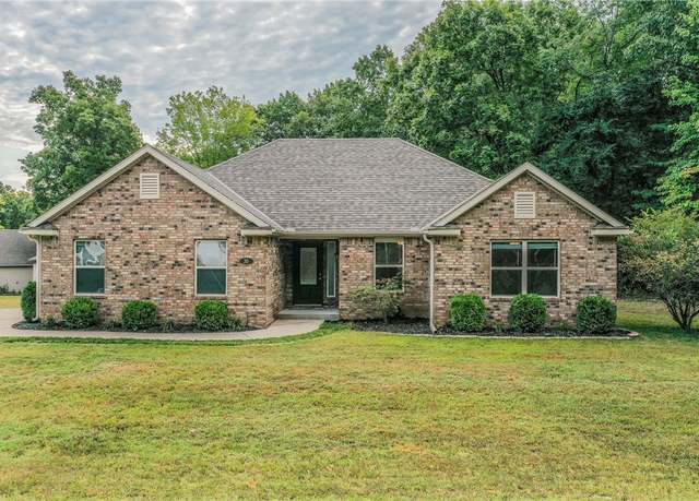 Property at 30 Worlaby Dr, Bella Vista, AR 72715, 3 beds, 2 baths
