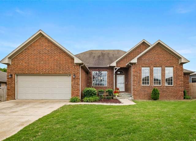 Property at 1121 Musket St, Prairie Grove, AR 72753, 4 beds, 2.5 baths