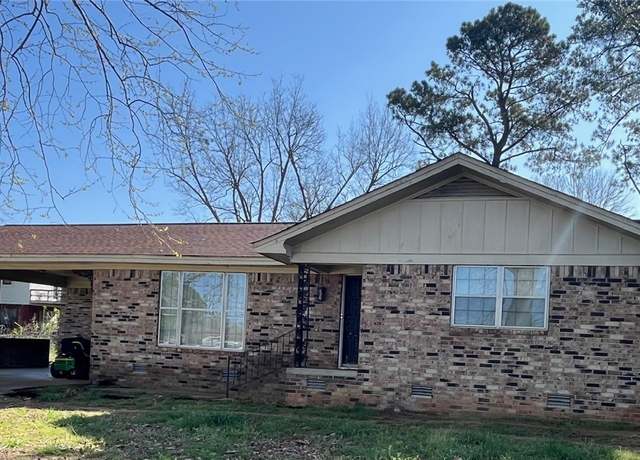 Property at 154 S Elizabeth St, Dover, AR 72837, 3 beds, 2 baths