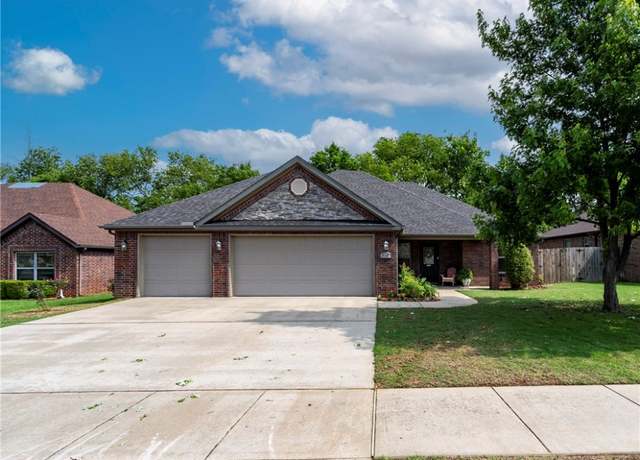 Property at 1603 W Stratton Dr, Rogers, AR 72756, 3 beds, 2 baths