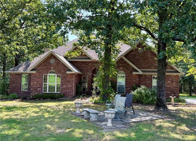 Property at 578 Meadow Ridge Dr, Huntsville, AR 72740, 3 beds, 2 baths