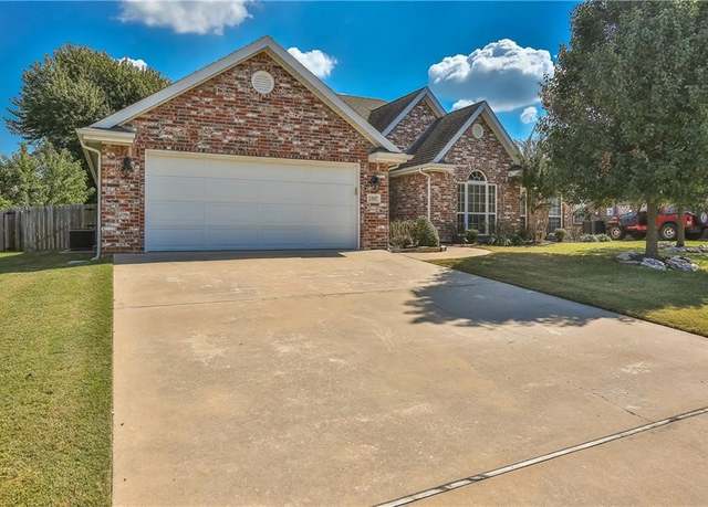 Property at 5307 S 44th Pl, Rogers, AR 72758, 4 beds, 2 baths