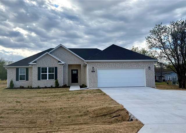 Property at 165 County Ave, Lincoln, AR 72744, 4 beds, 2 baths