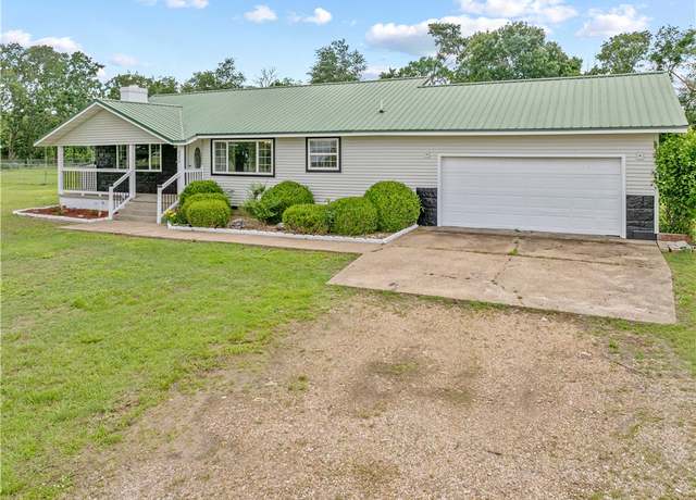 Property at 9370 Highway 103 N, Green Forest, AR 72638, 3 beds, 2 baths