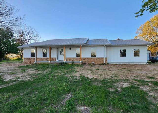 Property at 41 Home Ct, Harrison, AR 72601, 4 beds, 1.5 baths