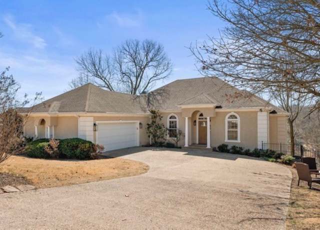 Property at 26 Cromarty Ln, Bella Vista, AR 72715, 4 beds, 3 baths