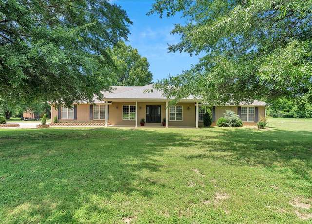 Property at 11300 Spring Mountain Dr, Farmington, AR 72730, 4 beds, 3 baths