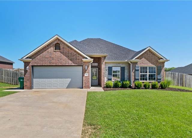 Property at 521 Beasley Dr, Centerton, AR 72719, 3 beds, 2 baths