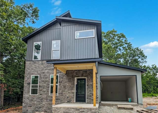 Property at 6 Romine Pl, Bella Vista, AR 72715, 3 beds, 2.5 baths